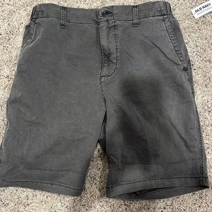 Old Navy OG chino 7” shorts gray